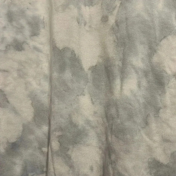 💚 Young, Fabulous & Broke - tie dyed Sweatshirt - soft and cozy - XSmall - Picture 3 of 3